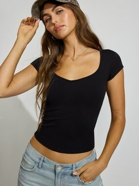 GARAGE Sleek Sweetheart Tee